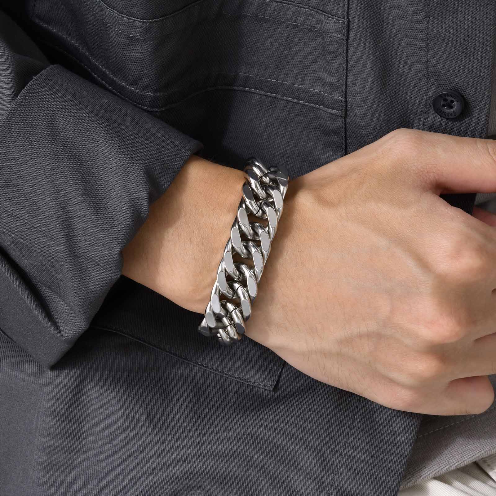 أساور رجالية سميكة من الفولاذ  - مراجعة Ceramic Link Bracelet وسعره
